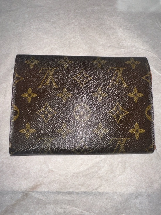Louis Vuitton Brown and Gold Monogram Wallet - Picture 2 of 14